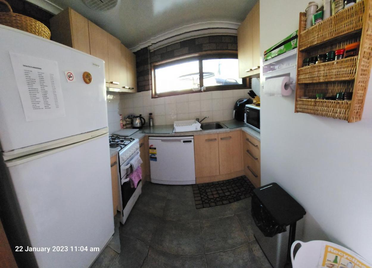Traplins Accomodation Lakes Entrance Exteriör bild